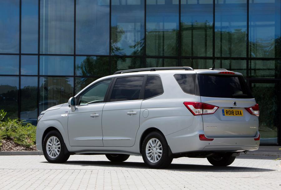  SsangYong Turismo 2018 года  (фото 3 из 11)
